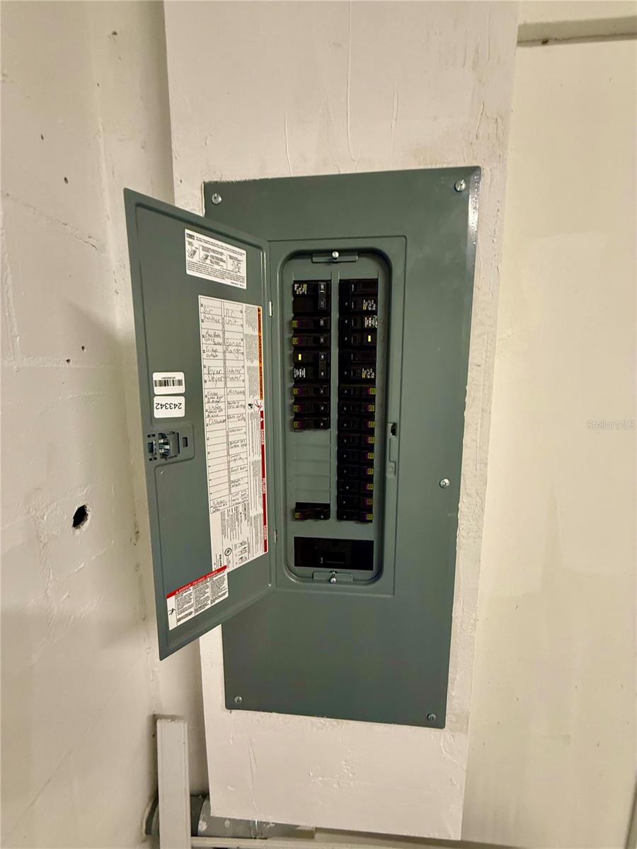 Image 35 of 44 For 1804 Mellonville Avenue