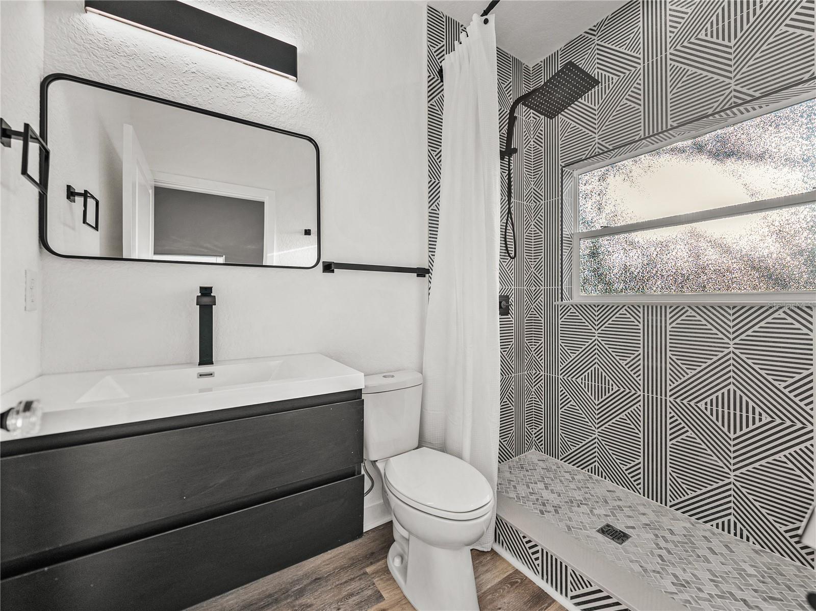 Image 21 of 26 For 720 14th Street