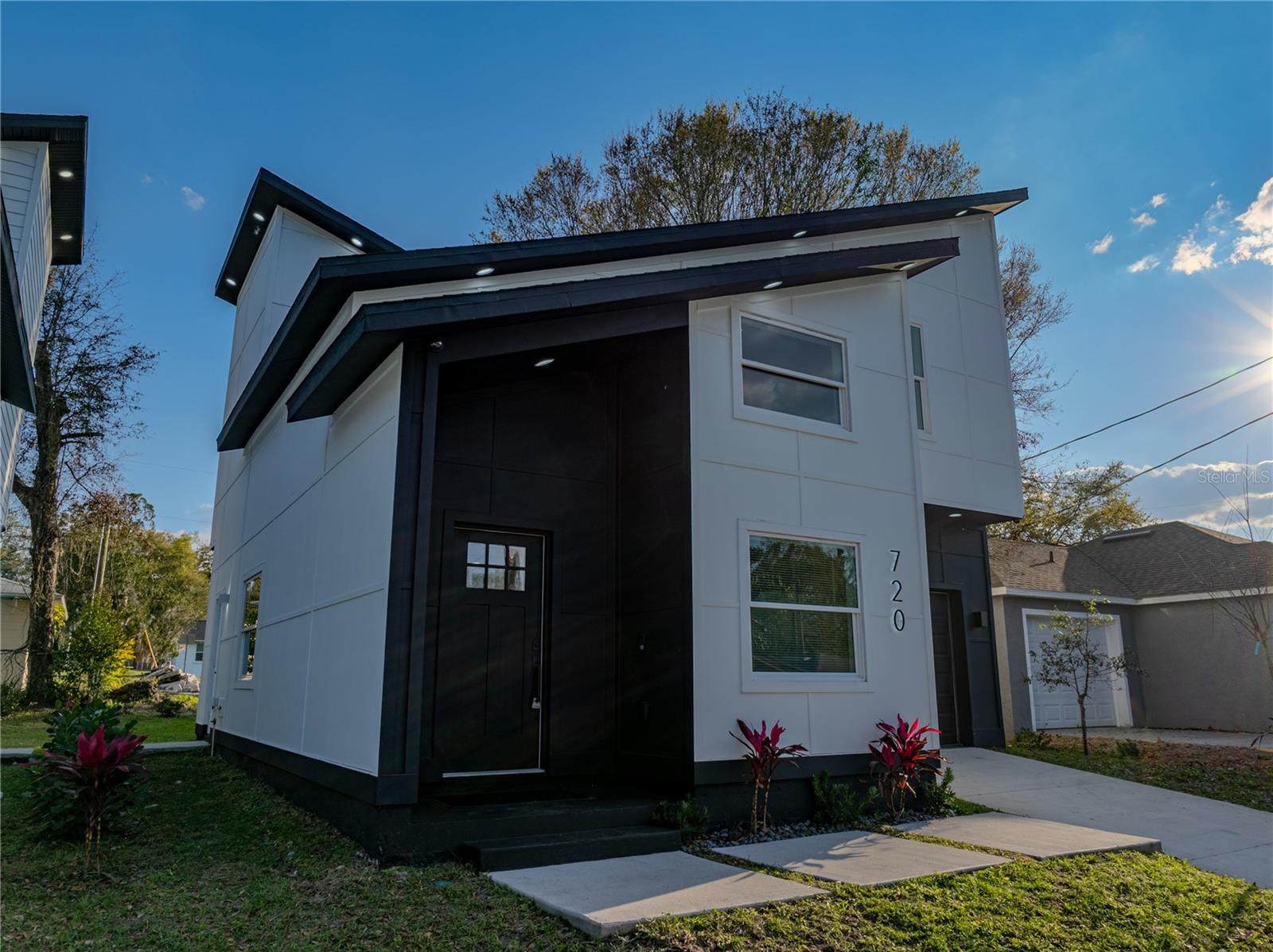 Image 5 of 26 For 720 14th Street