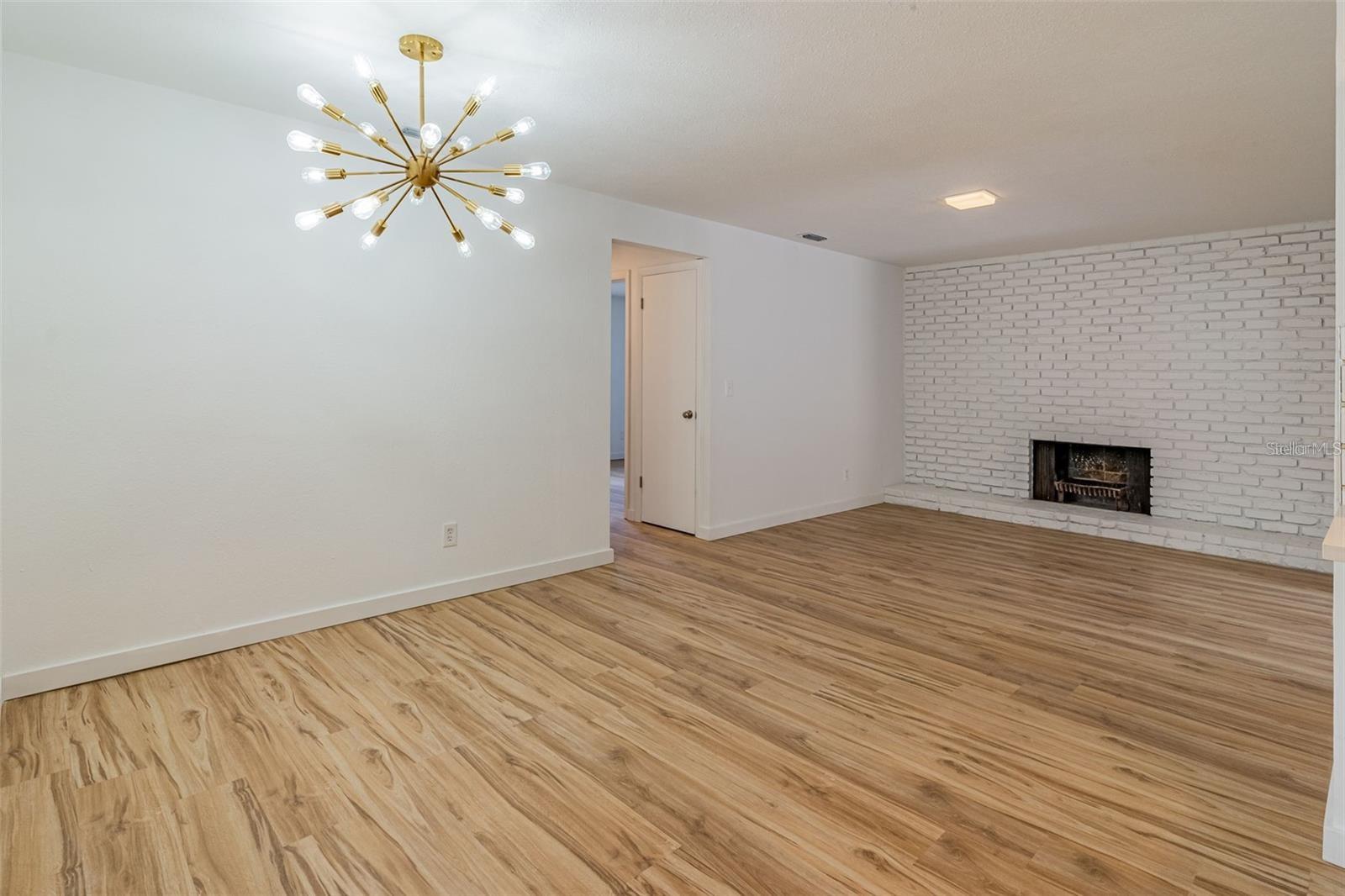 Image 19 of 34 For 437 Alpine Street