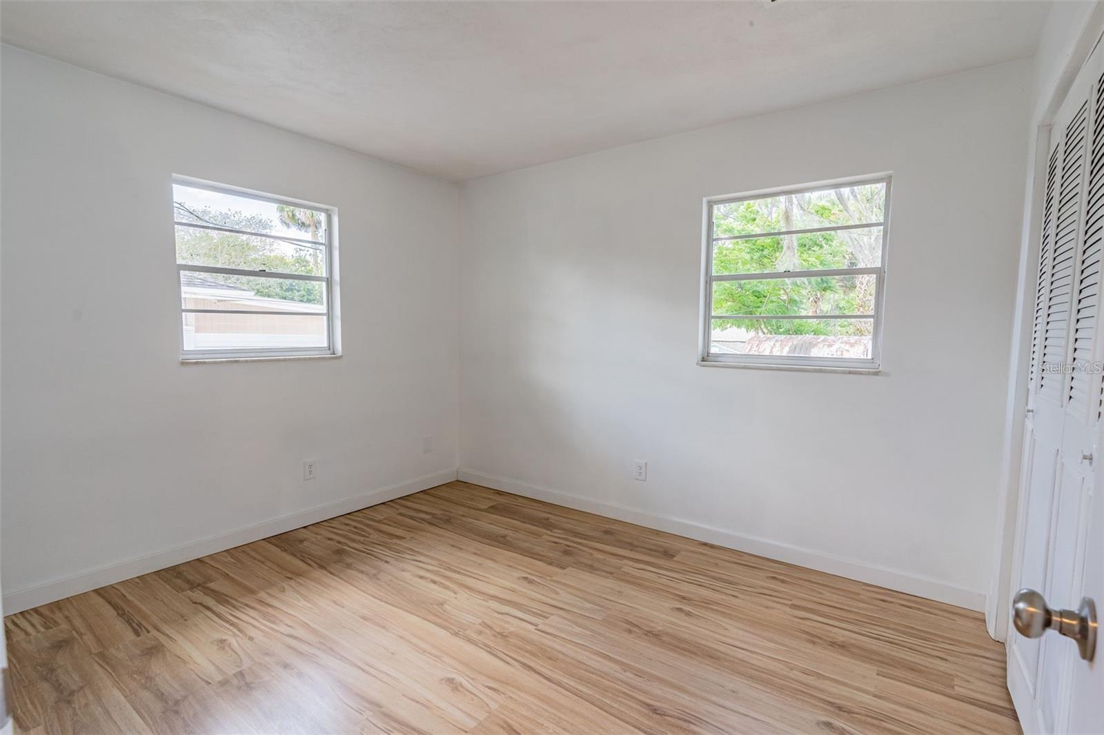 Image 21 of 34 For 437 Alpine Street