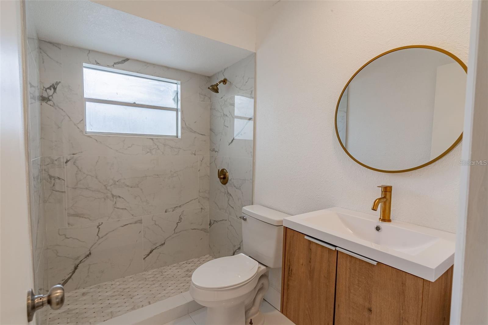 Image 23 of 34 For 437 Alpine Street