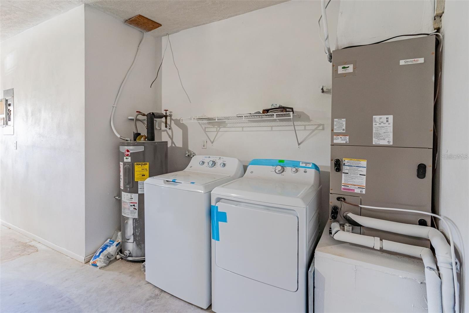 Image 26 of 34 For 437 Alpine Street