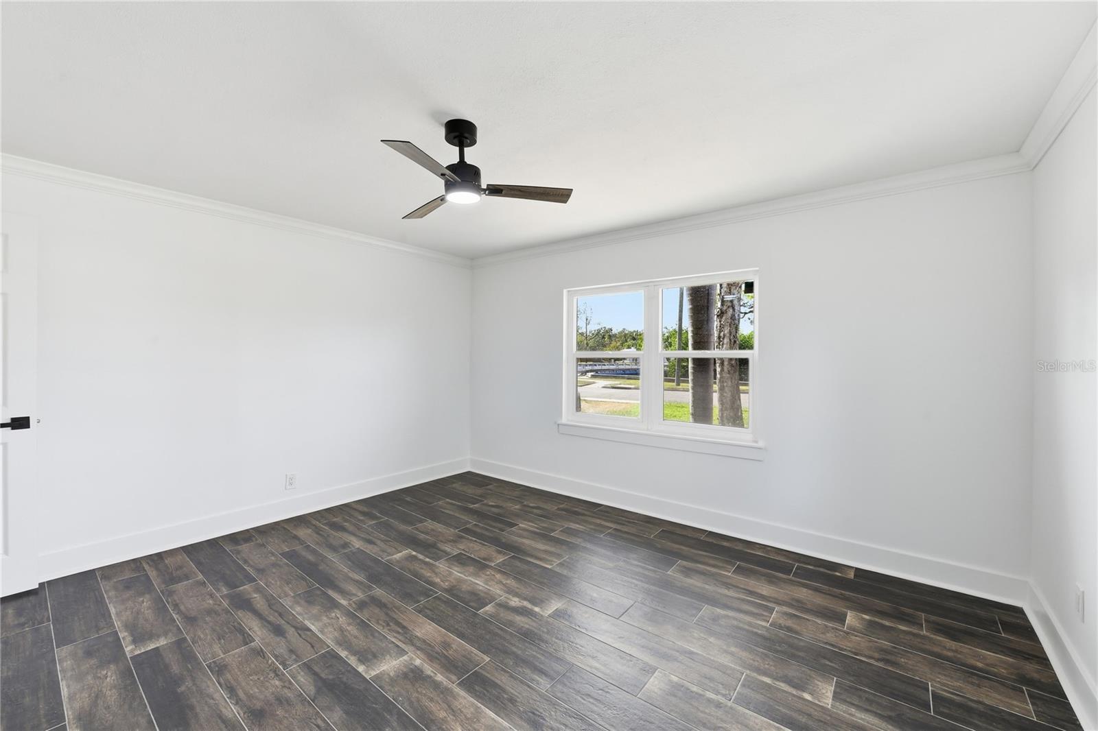 Image 19 of 23 For 8301 Riverside Drive Ne