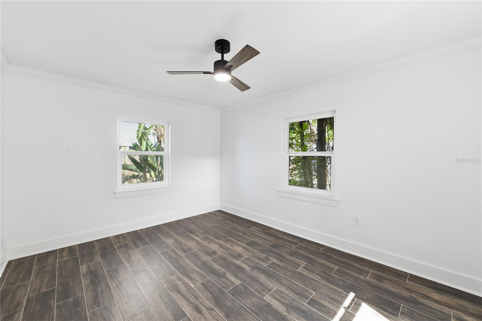 Image 20 of 23 For 8301 Riverside Drive Ne