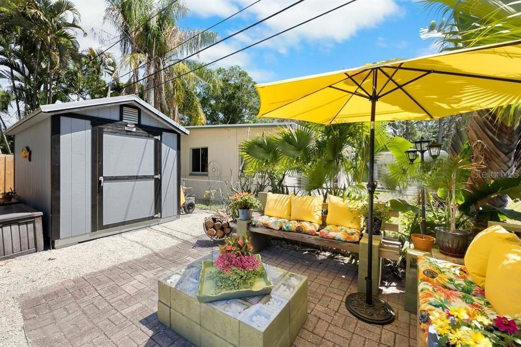 Image 8 of 23 For 8301 Riverside Drive Ne