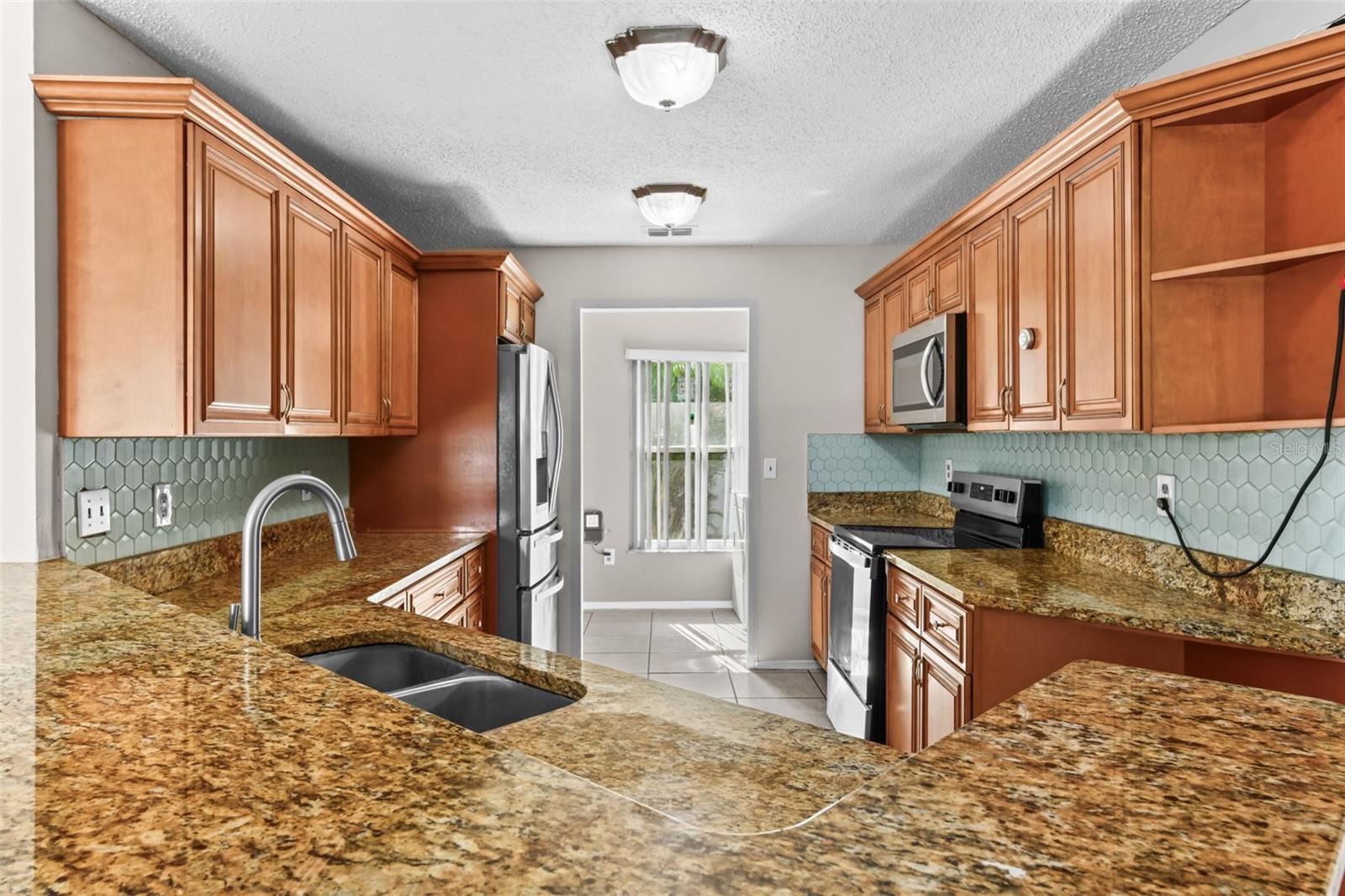 Image 16 of 59 For 681 Starstone Drive