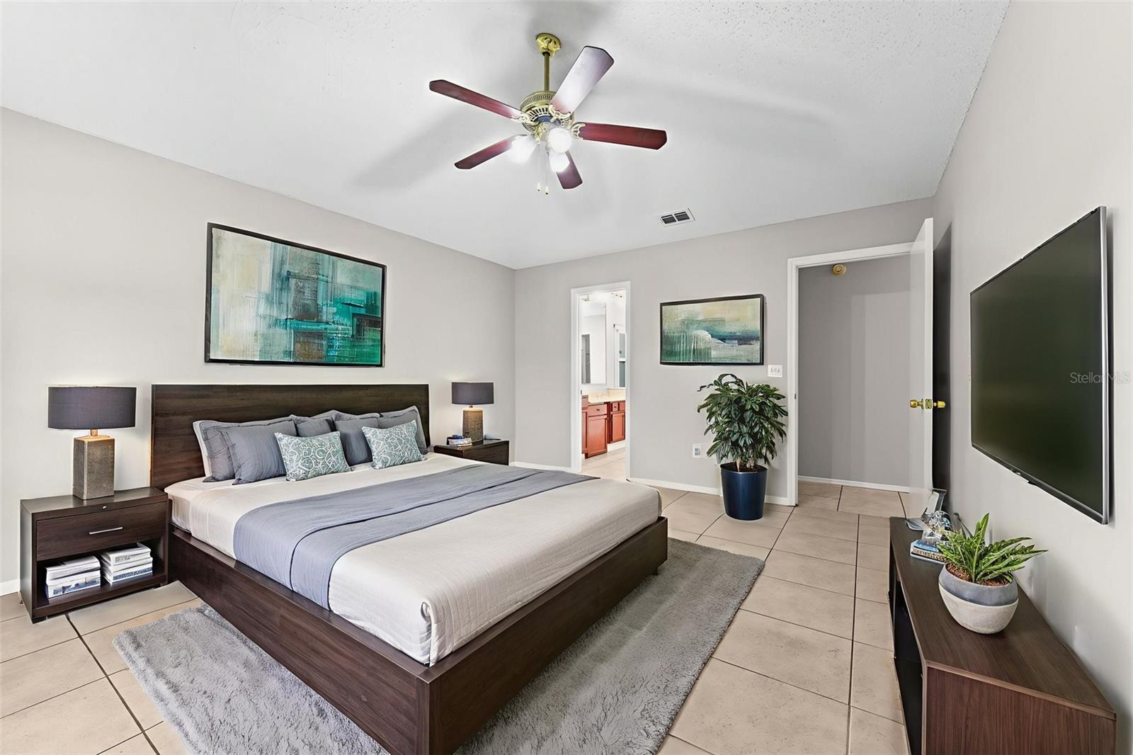 Image 24 of 59 For 681 Starstone Drive