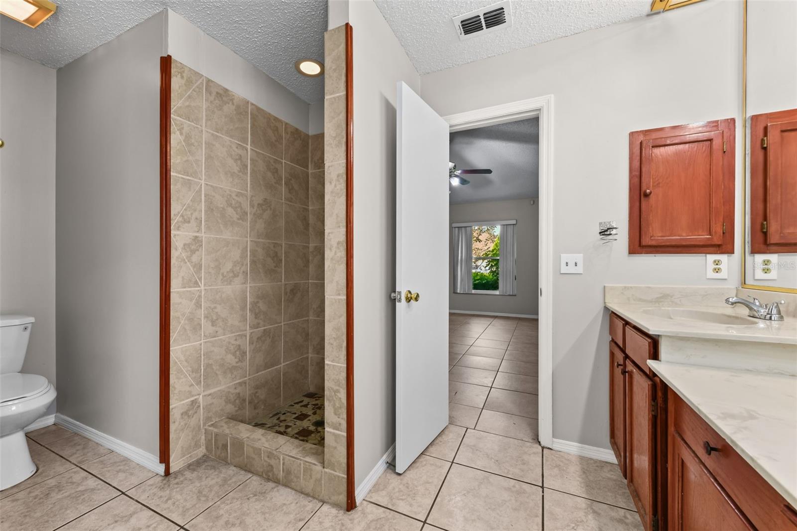 Image 29 of 59 For 681 Starstone Drive