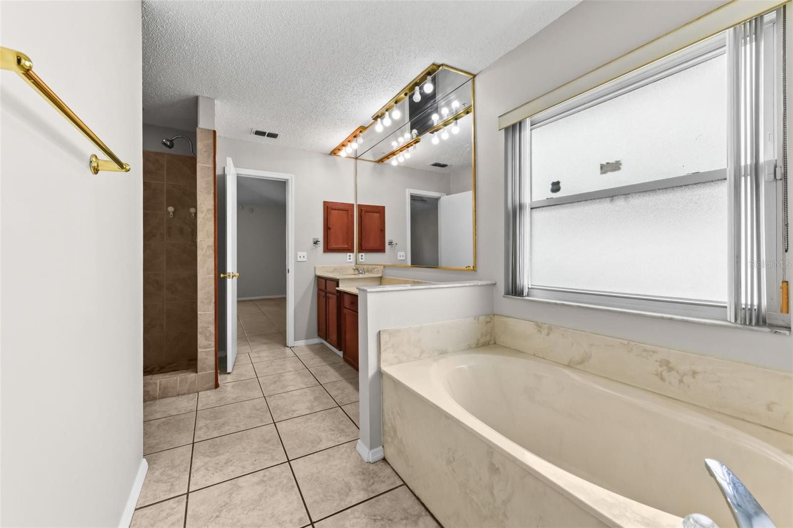 Image 31 of 59 For 681 Starstone Drive