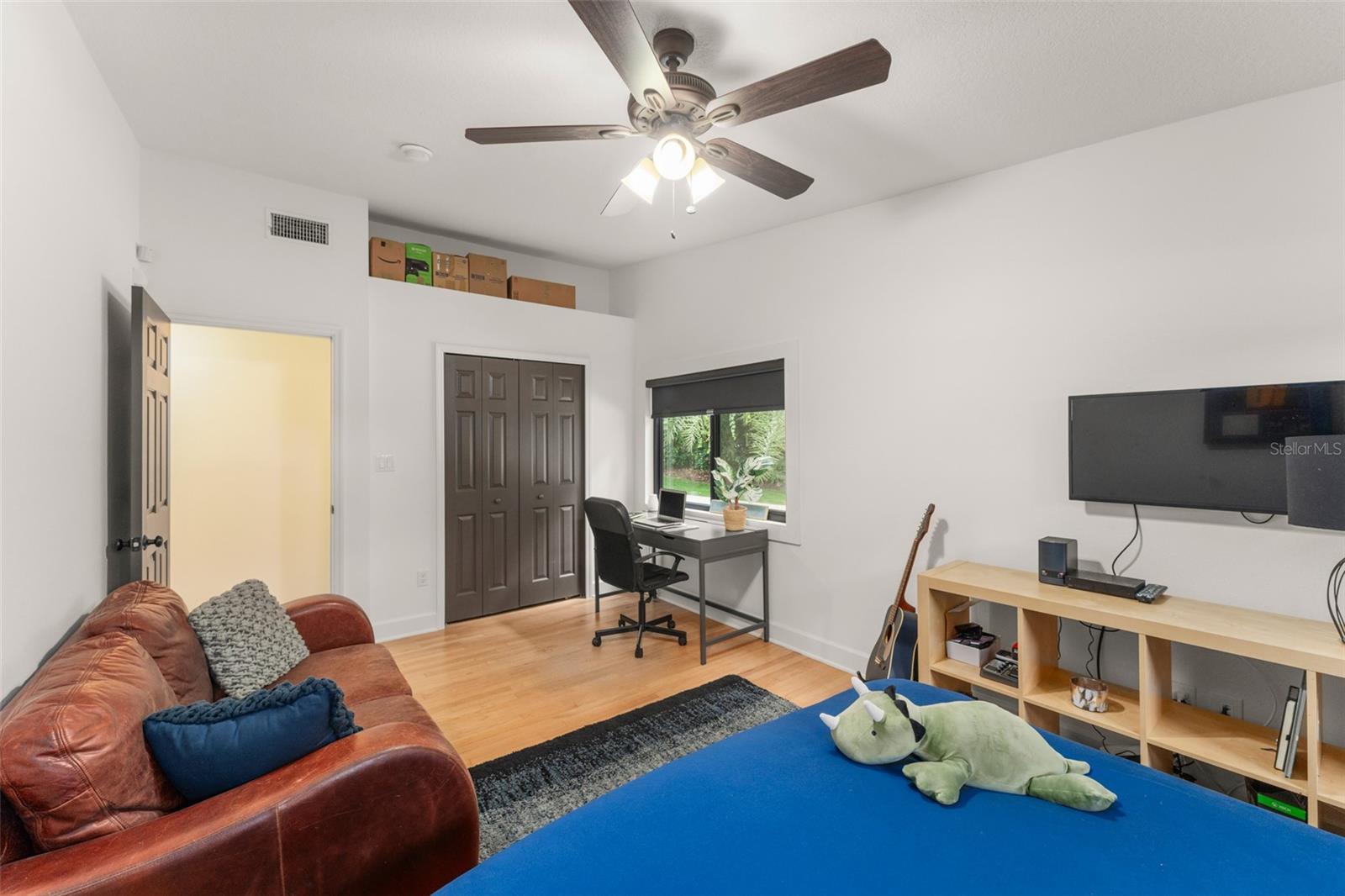 Image 22 of 100 For 101 Lee Street