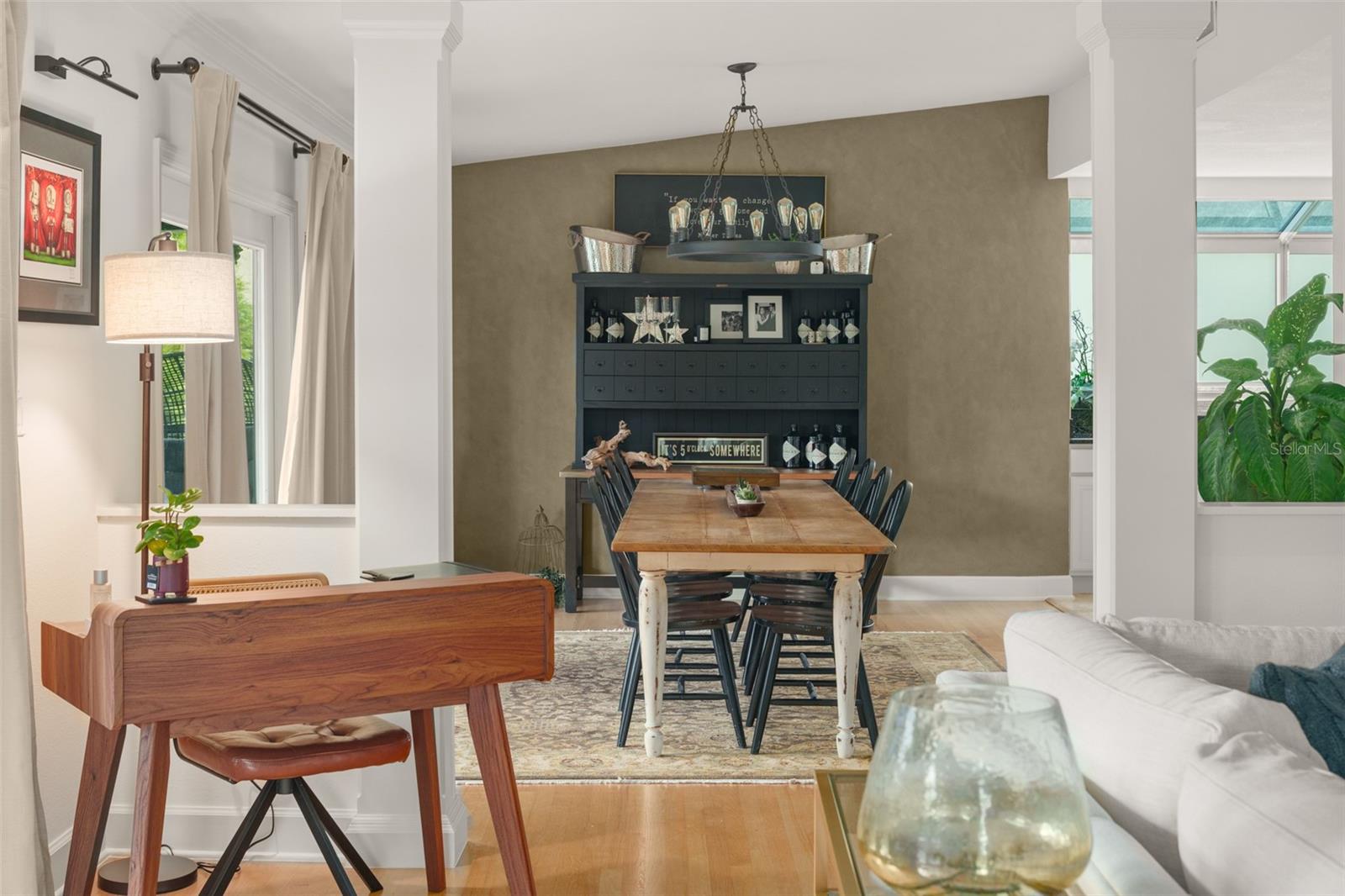 Image 32 of 100 For 101 Lee Street