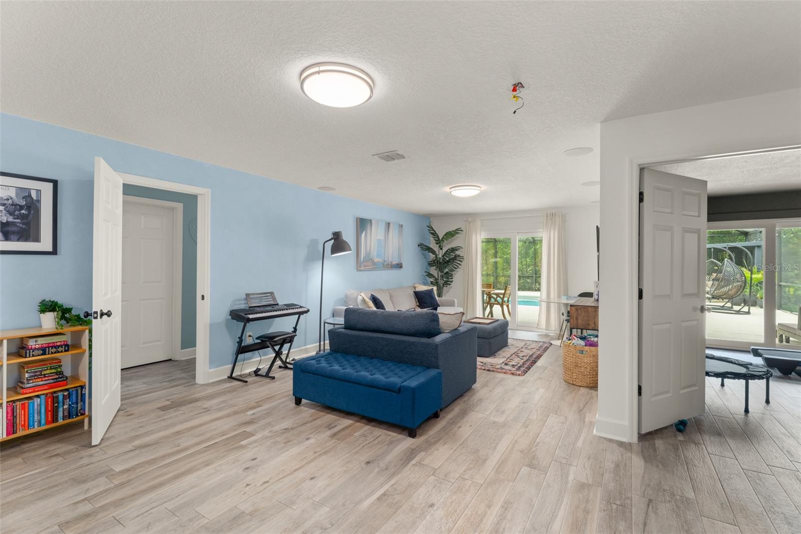 Image 54 of 100 For 101 Lee Street