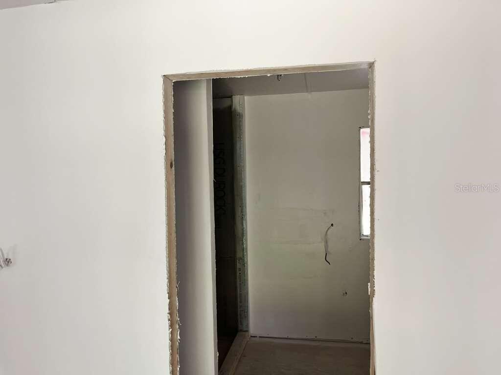 Image 8 of 13 For 315 Creekwood Run