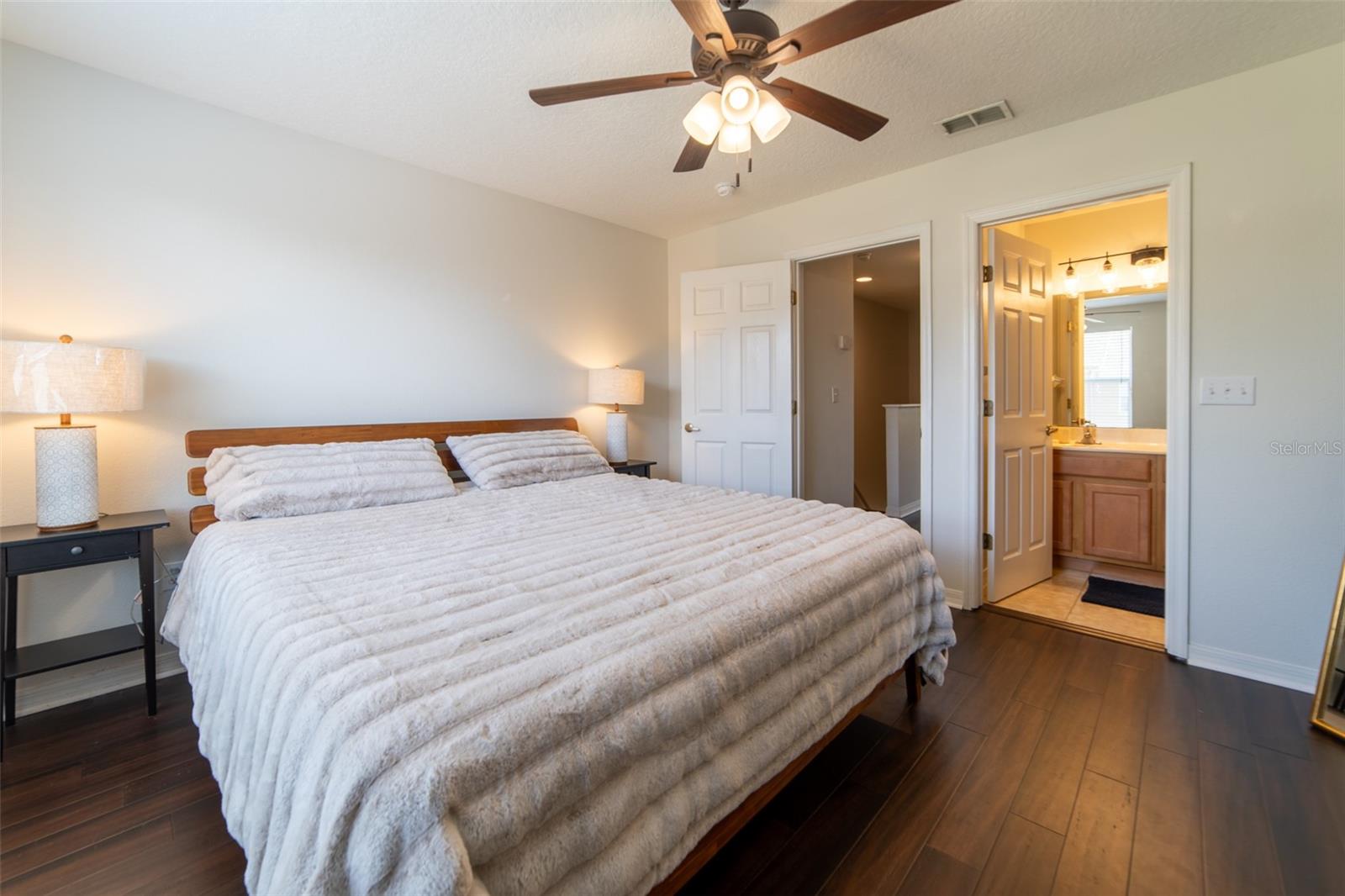 Image 16 of 29 For 2723 Clinton Heights Court