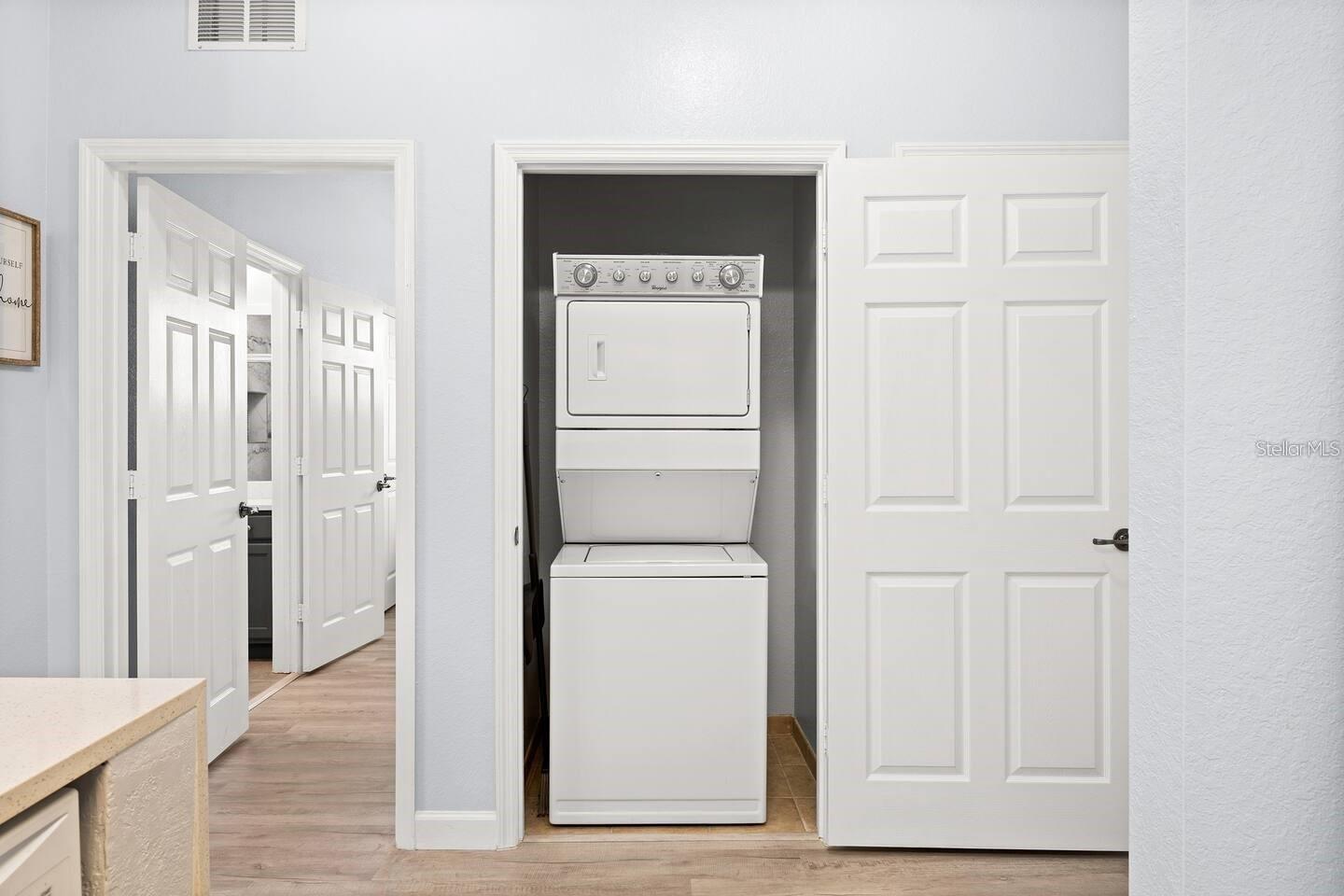 Image 15 of 40 For 3175 Feltrim Place 305