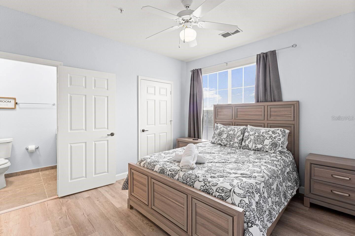 Image 27 of 40 For 3175 Feltrim Place 305