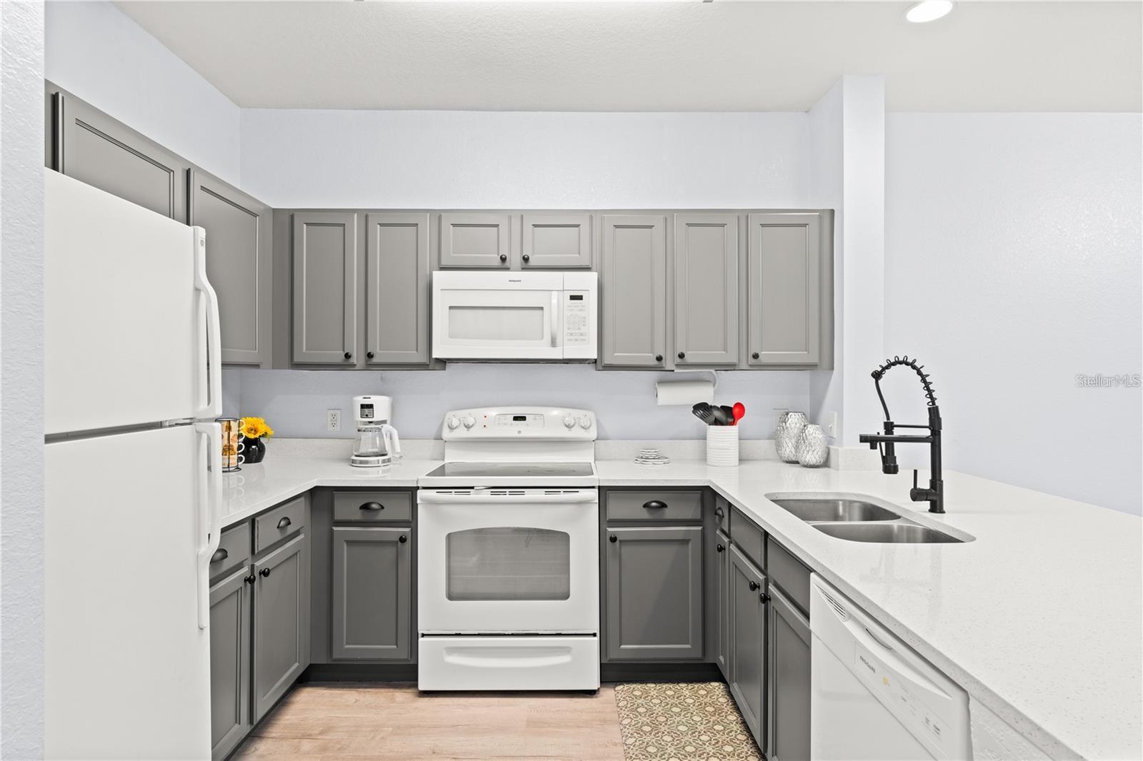 Image 34 of 40 For 3175 Feltrim Place 305