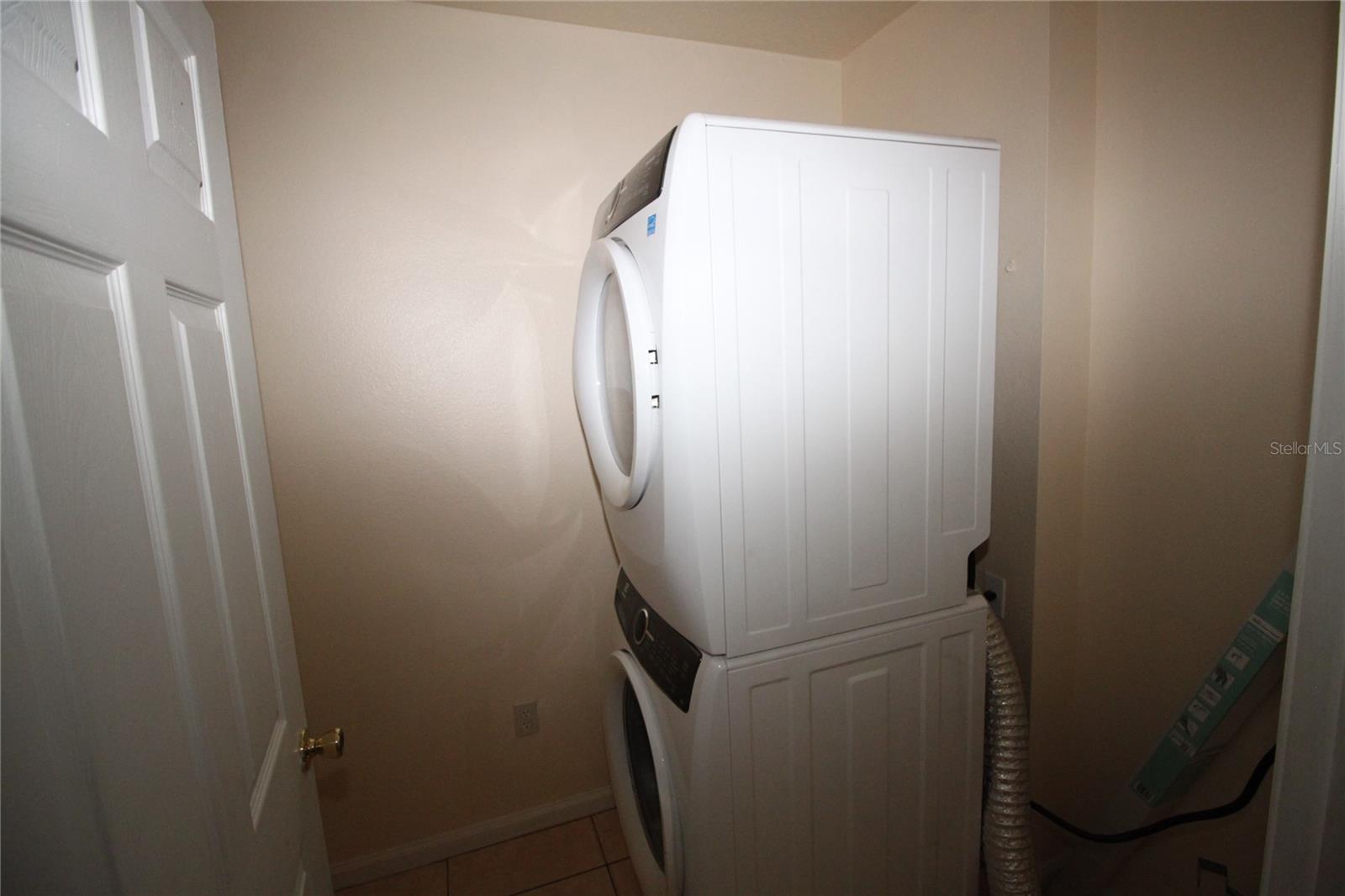 Image 7 of 22 For 6524 Swissco Drive 1025