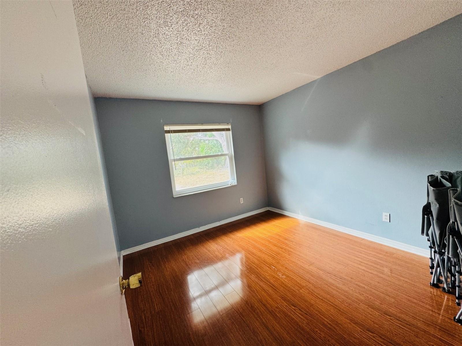 Image 17 of 38 For 8126 Calabria Court