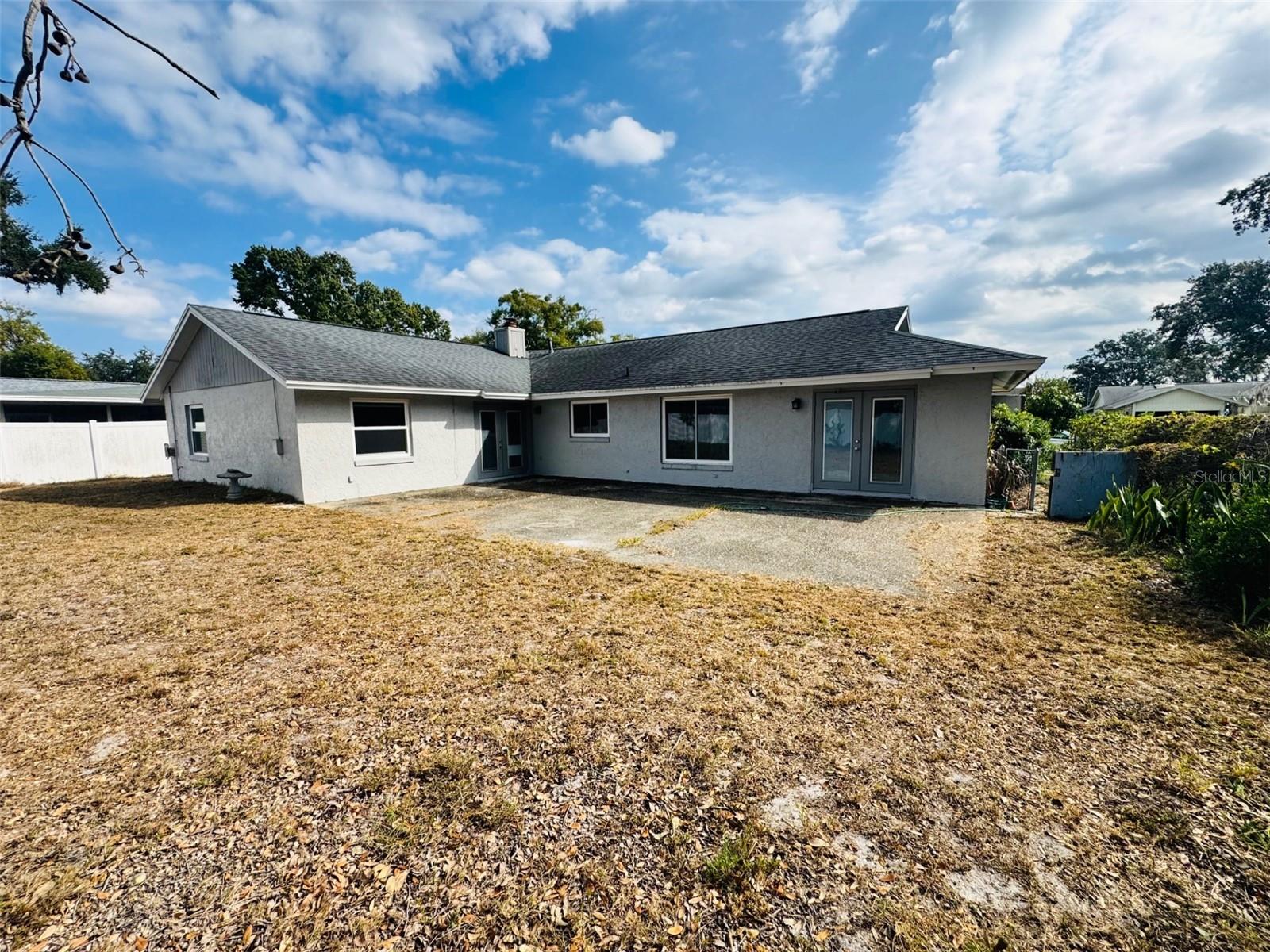 Image 22 of 38 For 8126 Calabria Court