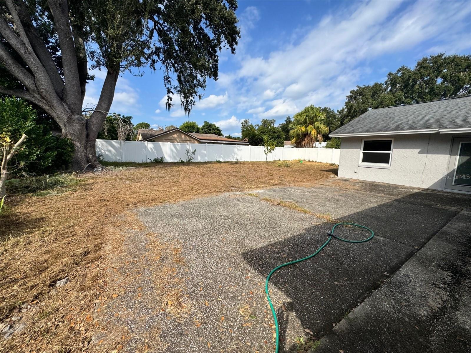 Image 24 of 38 For 8126 Calabria Court