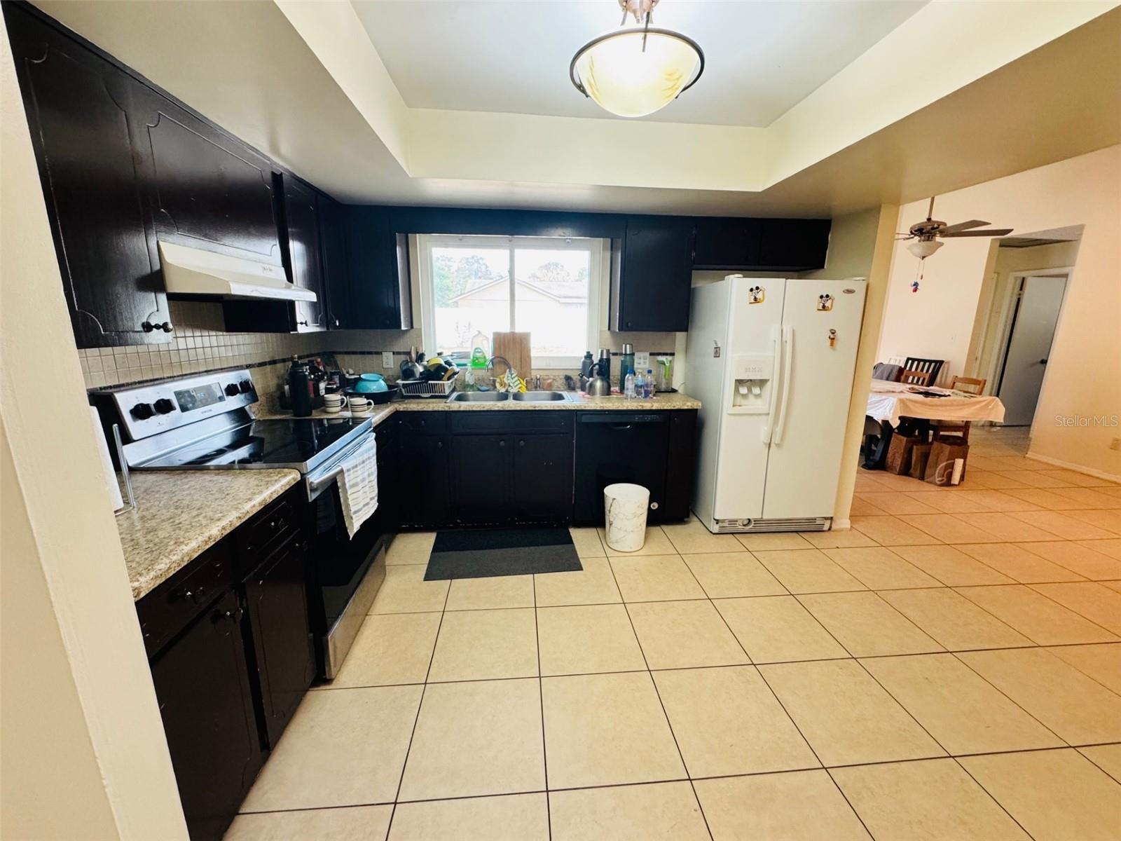 Image 8 of 38 For 8126 Calabria Court