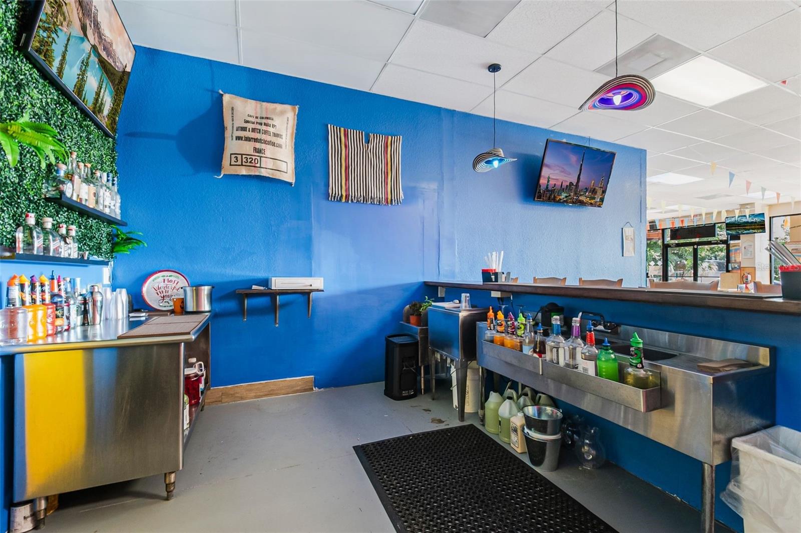 Image 14 of 52 For 2471 Semoran Boulevard