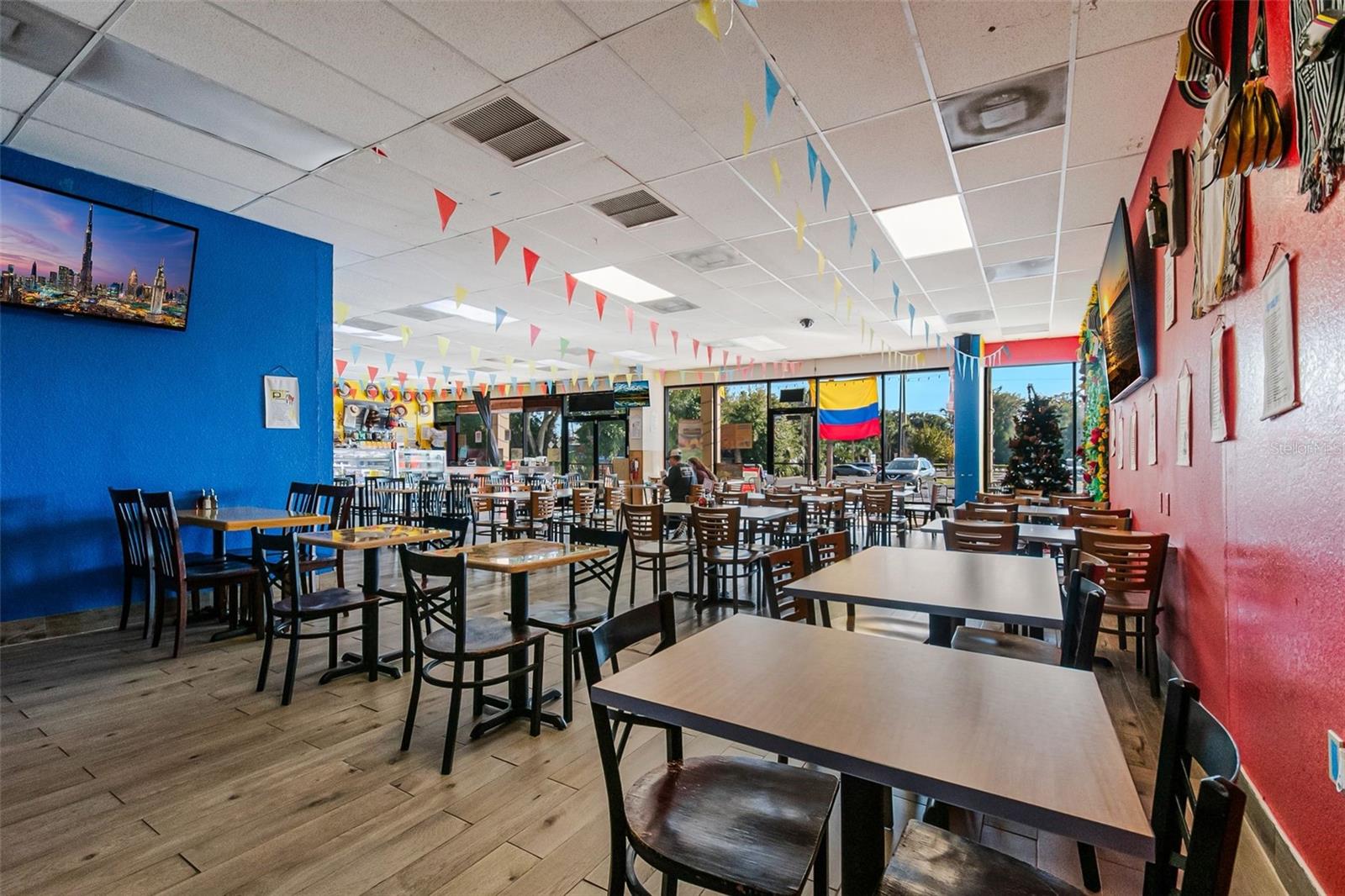 Image 2 of 52 For 2471 Semoran Boulevard