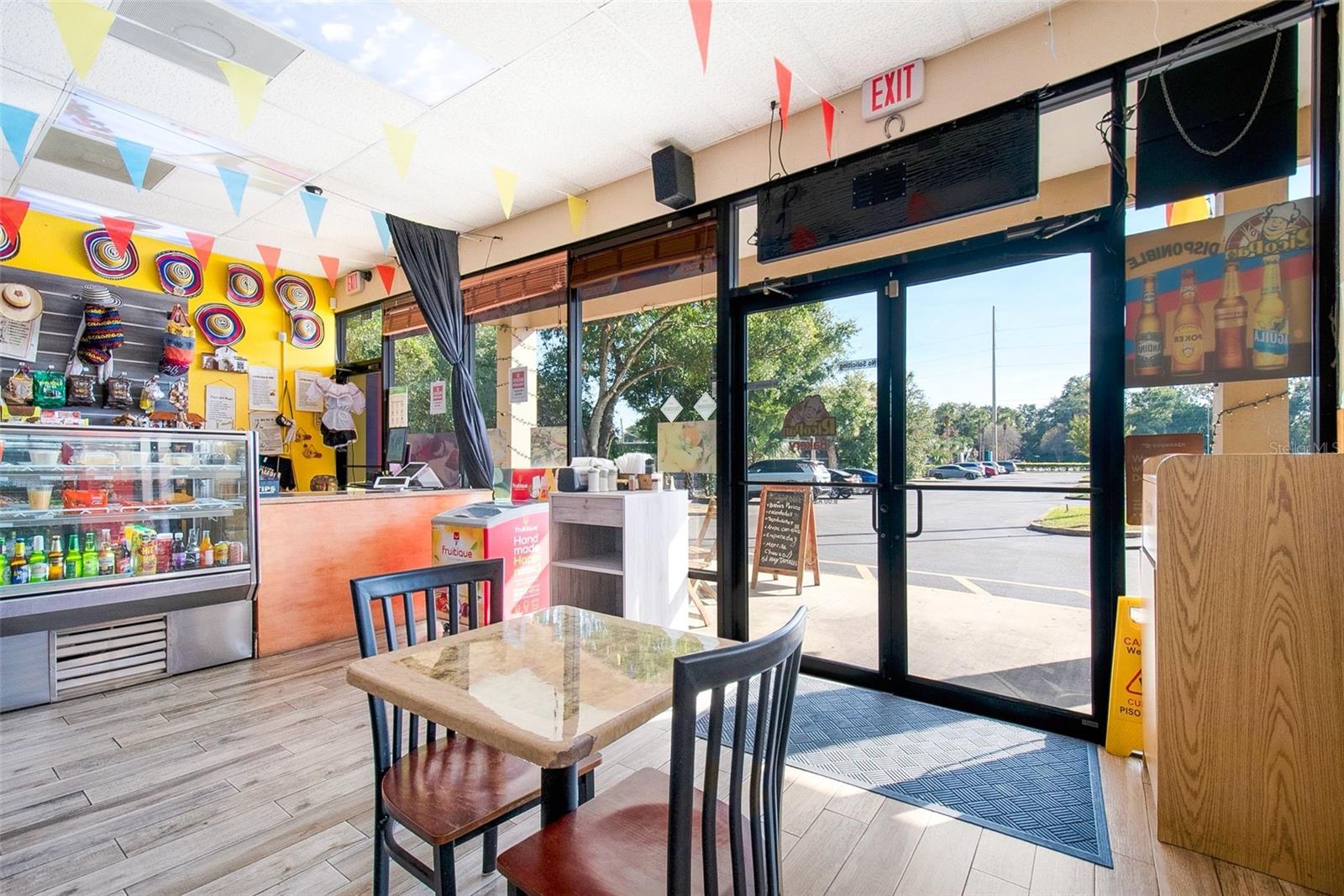 Image 3 of 52 For 2471 Semoran Boulevard