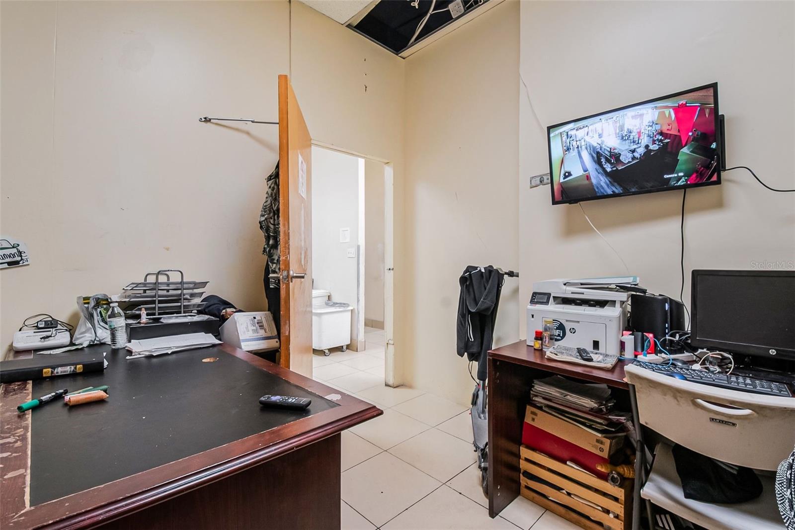 Image 33 of 52 For 2471 Semoran Boulevard