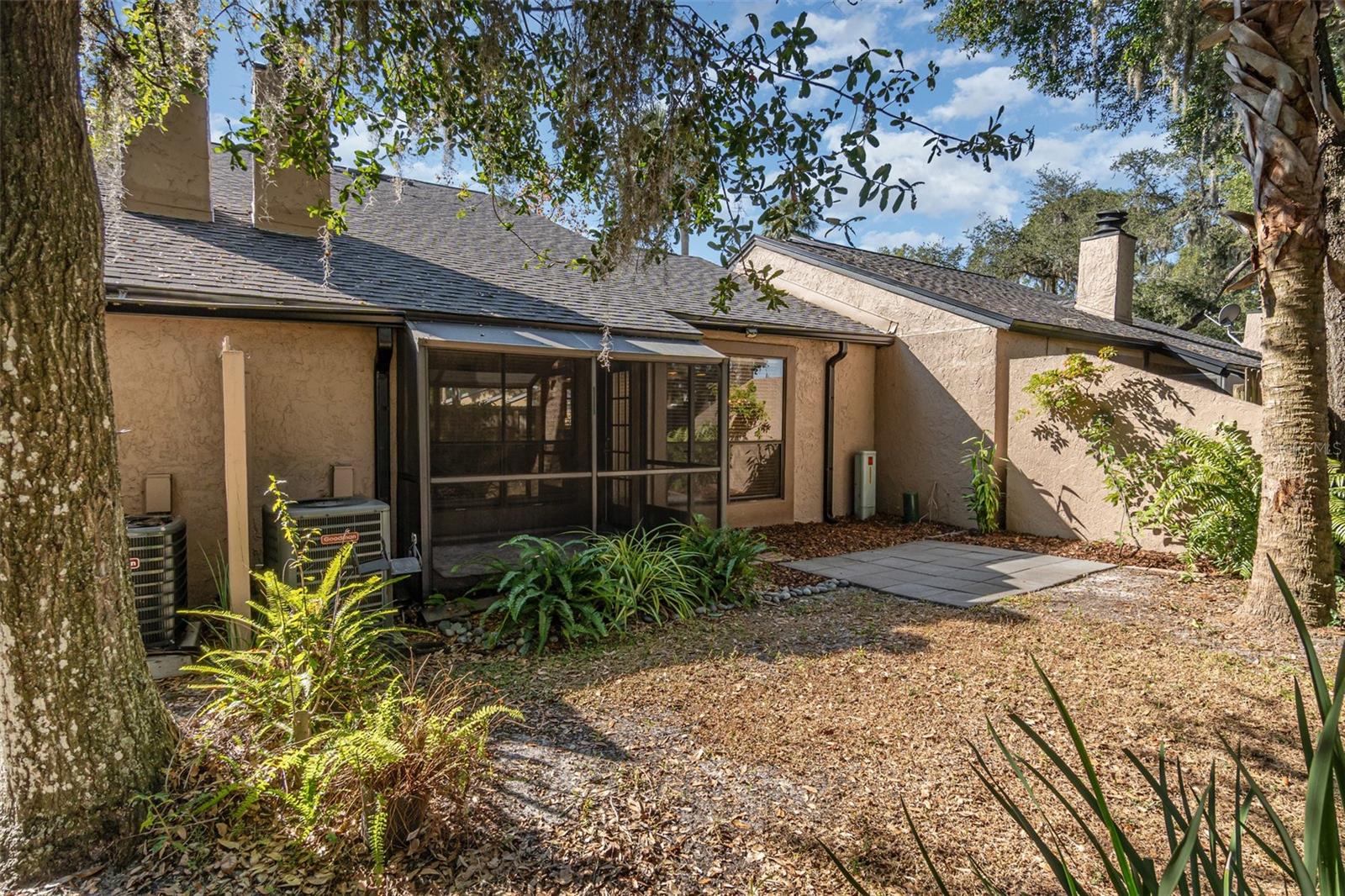 Image 29 of 44 For 940 Douglas Avenue 175