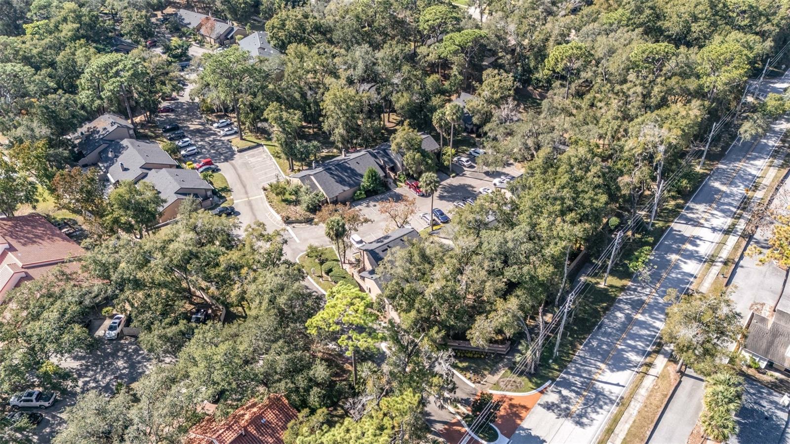 Image 31 of 44 For 940 Douglas Avenue 175