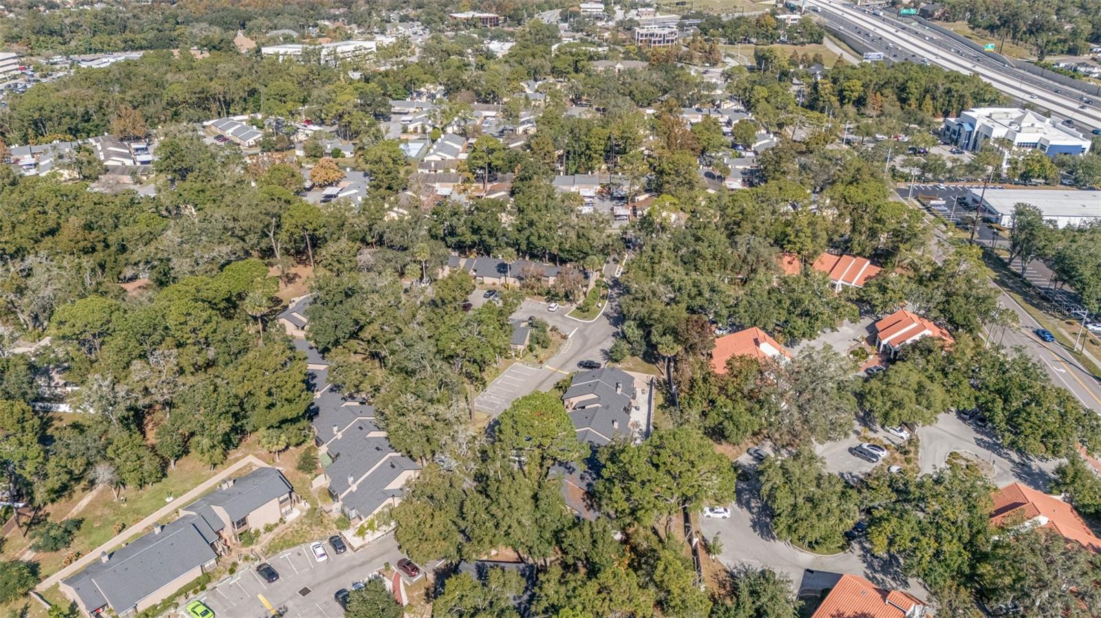 Image 42 of 44 For 940 Douglas Avenue 175