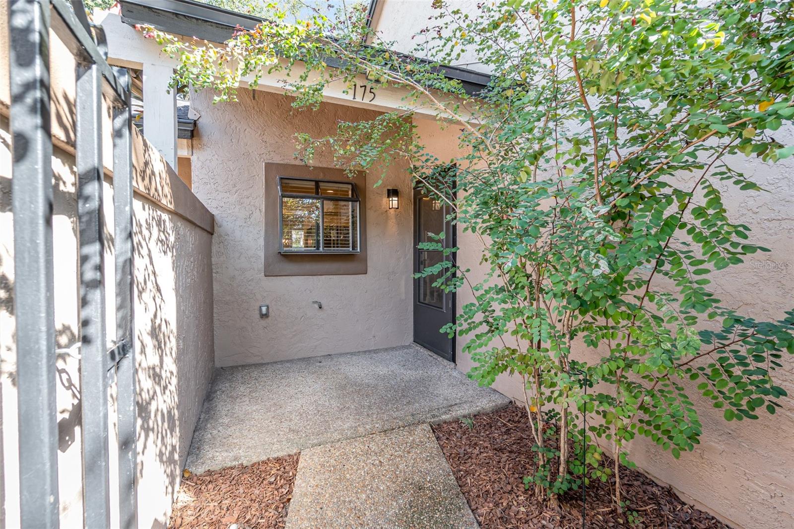 Image 6 of 44 For 940 Douglas Avenue 175