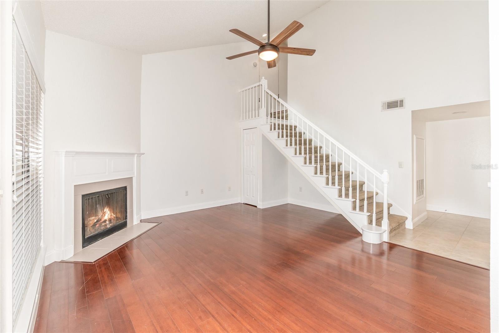 Image 9 of 44 For 940 Douglas Avenue 175