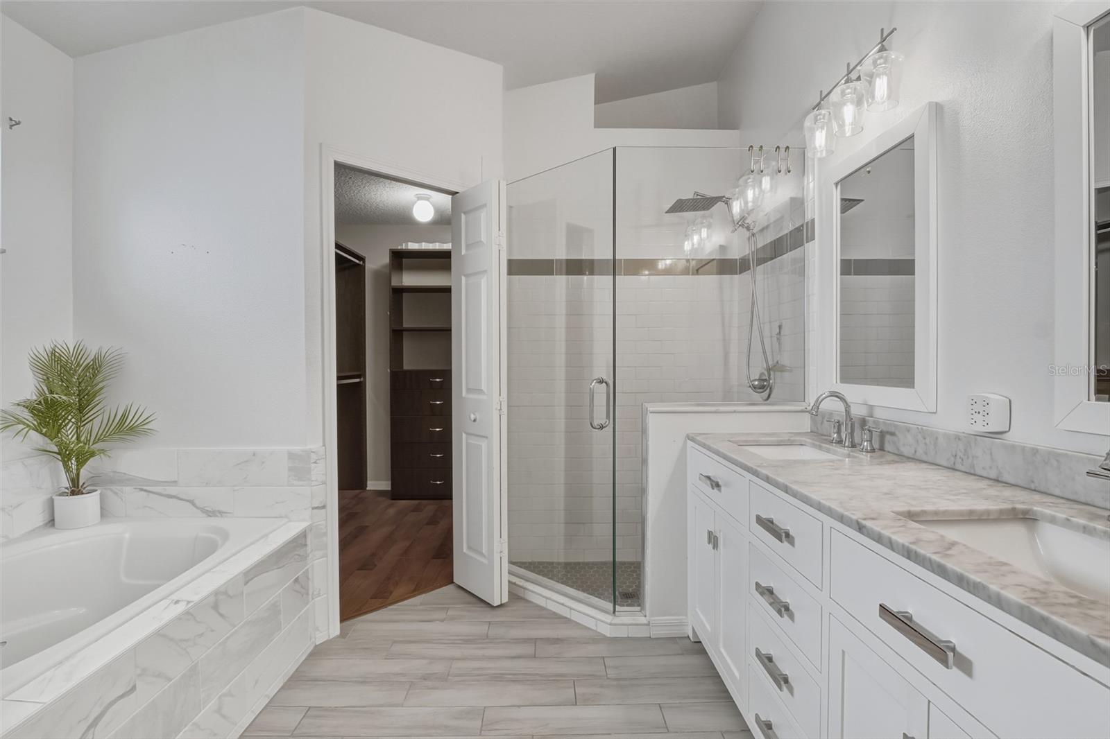 Image 15 of 42 For 15412 Amberbeam Boulevard