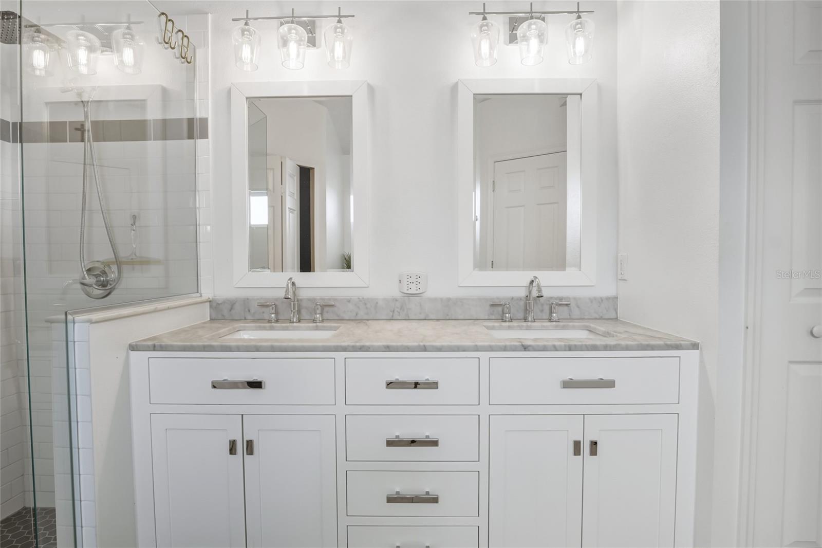 Image 16 of 42 For 15412 Amberbeam Boulevard