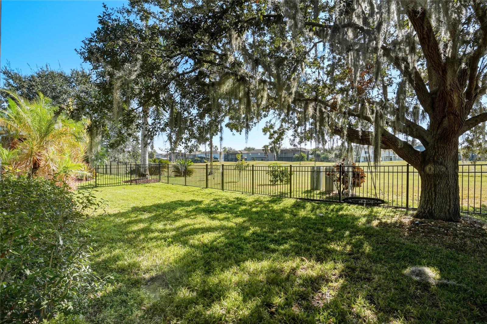 Image 27 of 42 For 15412 Amberbeam Boulevard