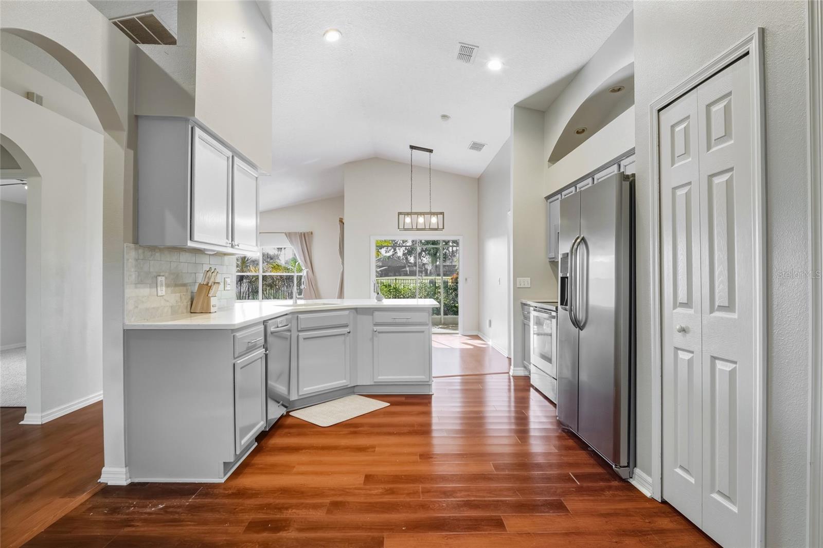 Image 4 of 42 For 15412 Amberbeam Boulevard