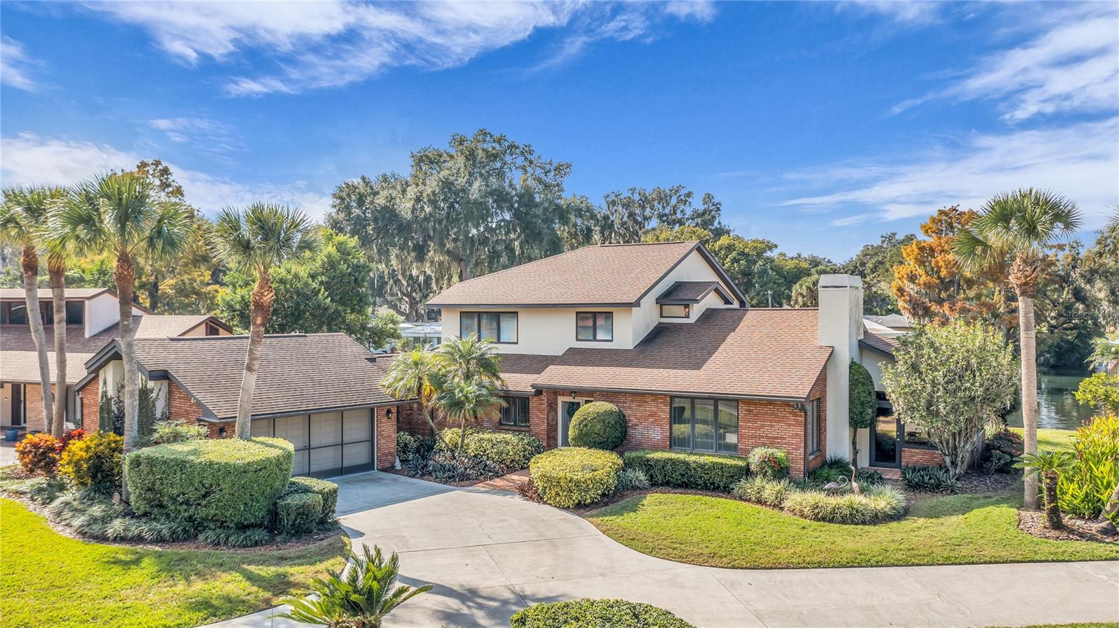 Image 2 of 83 For 104 Acacia Point