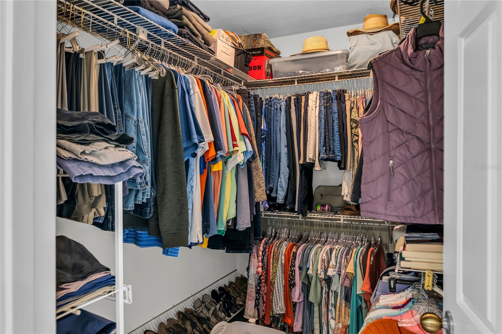 Image 22 of 83 For 104 Acacia Point