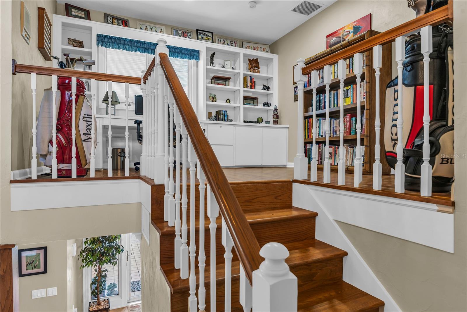 Image 29 of 83 For 104 Acacia Point