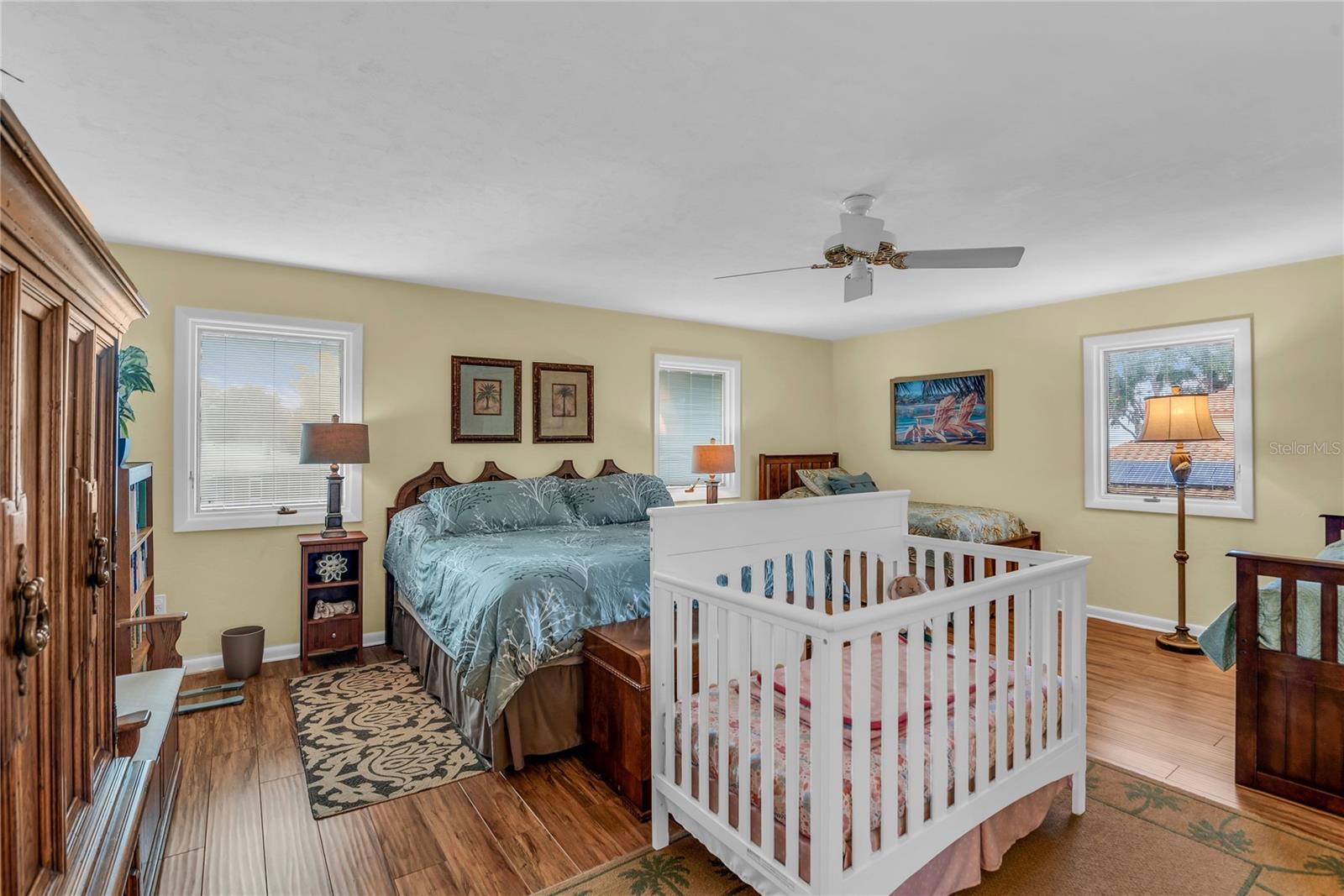 Image 31 of 83 For 104 Acacia Point