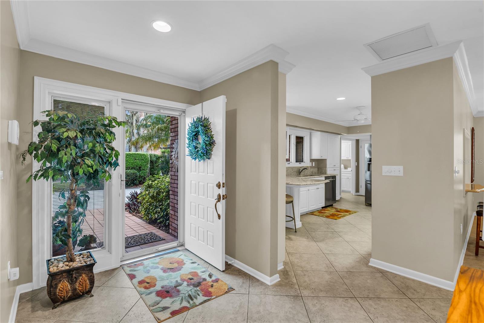 Image 46 of 83 For 104 Acacia Point