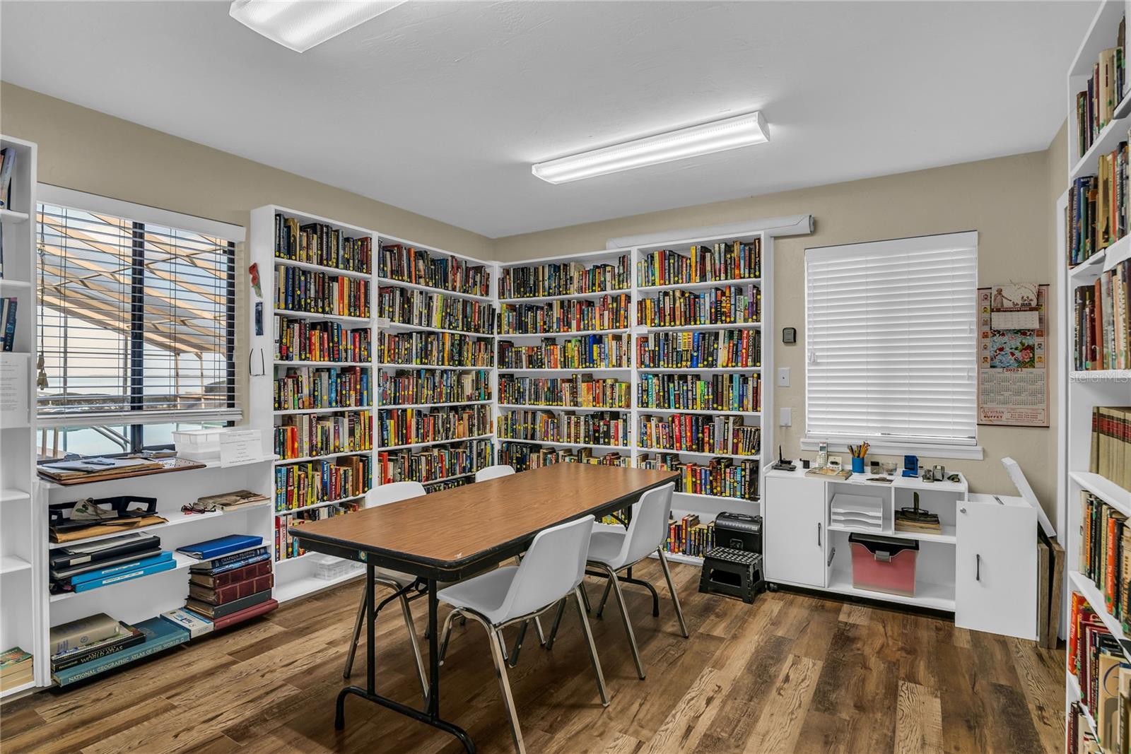 Image 50 of 83 For 104 Acacia Point