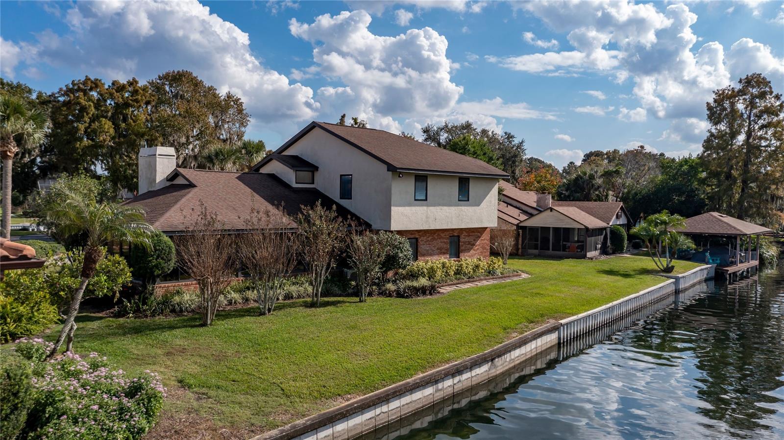 Image 52 of 83 For 104 Acacia Point