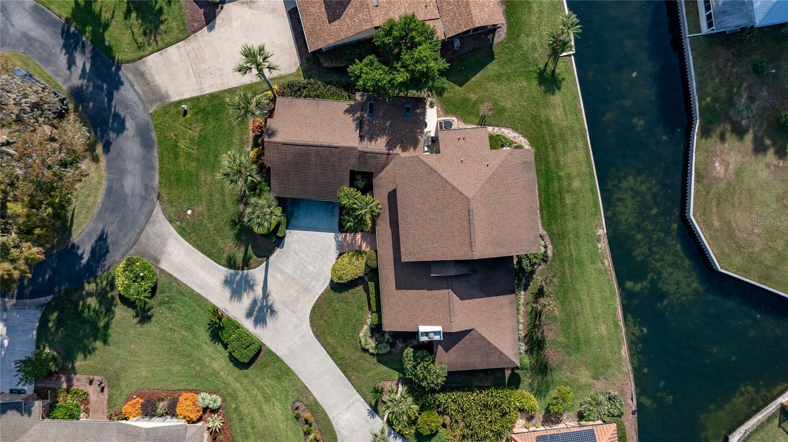 Image 53 of 83 For 104 Acacia Point