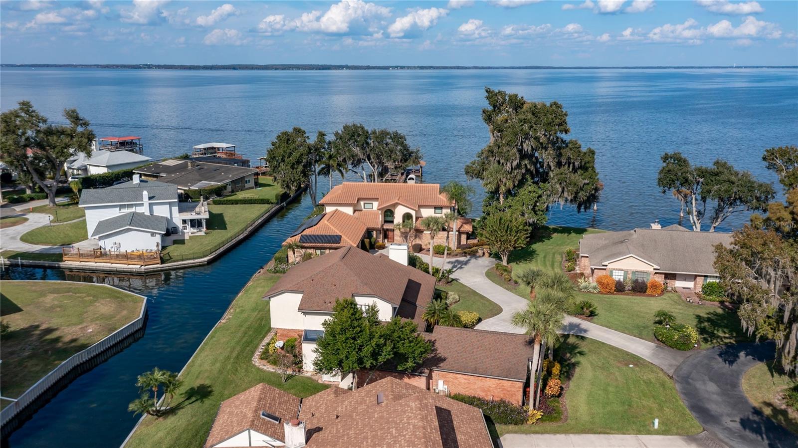 Image 59 of 83 For 104 Acacia Point