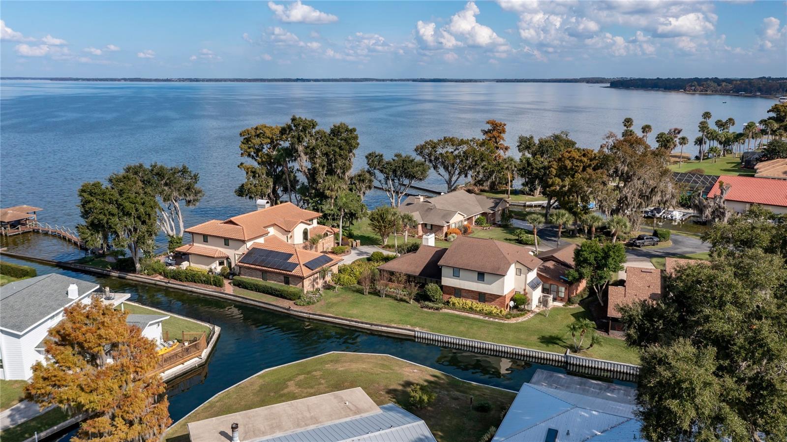 Image 61 of 83 For 104 Acacia Point